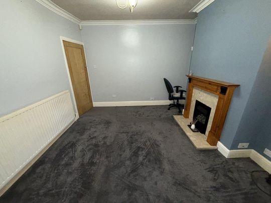 5 bedroom semi-detached house to rent - Photo 1