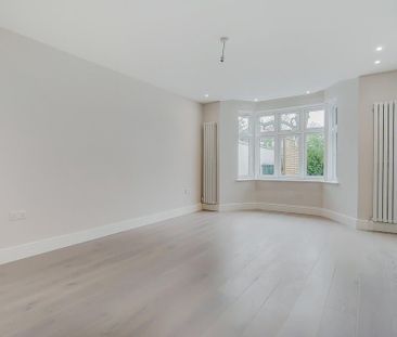 6 bedroom semi-detached house to rent - Photo 1