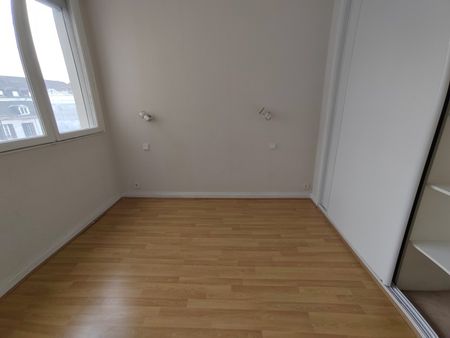 Location Appartement 5 Pièces 98 m² - Photo 4