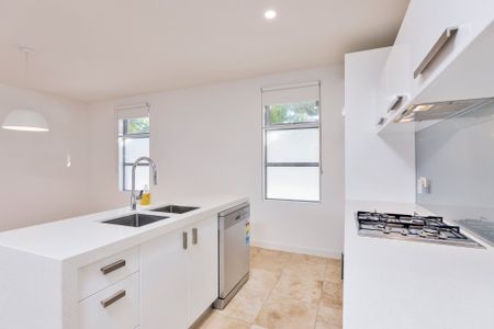 185 Geelong Road, Seddon - Photo 4