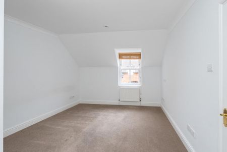 2 bedroom maisonette to rent - Photo 4