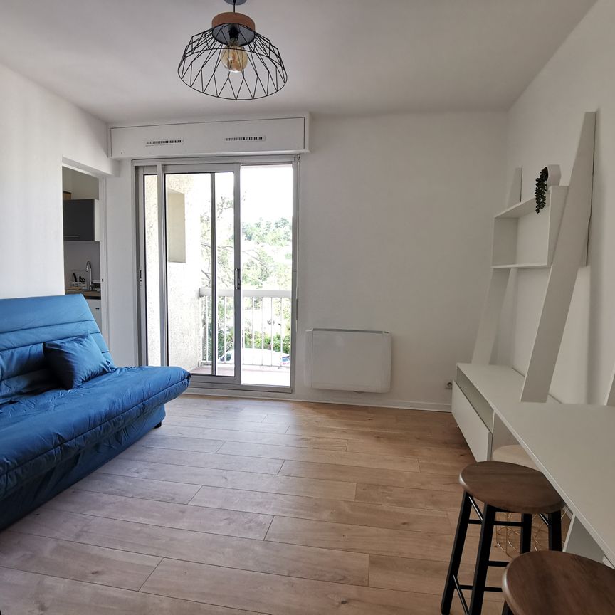 Location Appartement 1 pièce 20m² NIMES 30000 - Photo 1