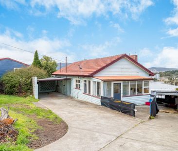 Renovated Home With Water Views - Photo 4