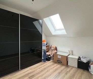 Volledig gerenoveerde woning met 2 slaapkamers en tuin. - Foto 3