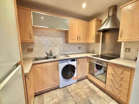 St. Nicolas Park Drive, Aspects Park Gate, CV11 - Photo 5