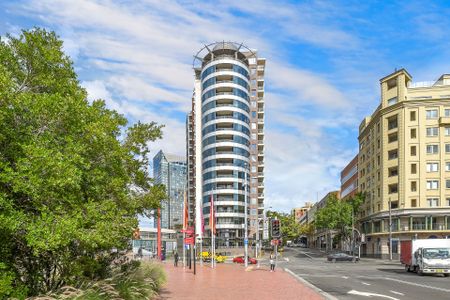 Two bedroom apartment with panoramic view! - Photo 2