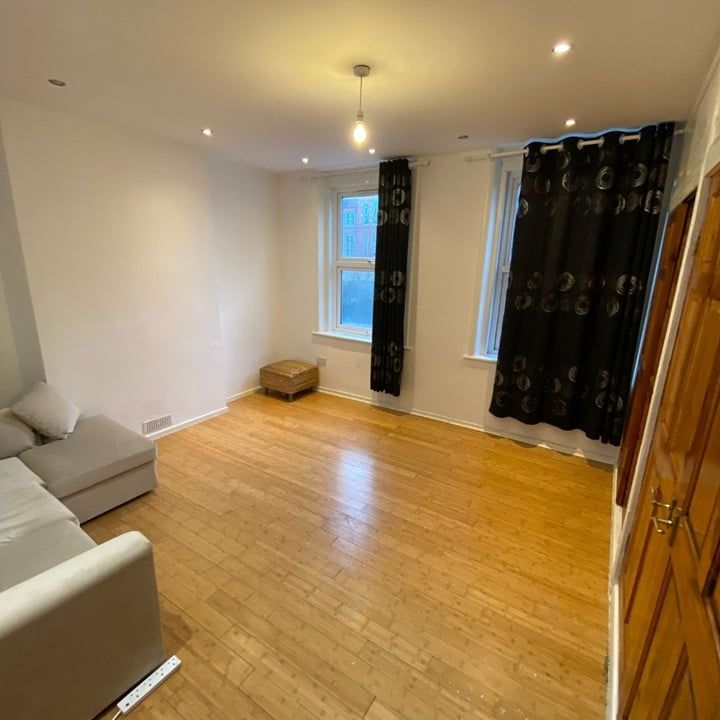 2 Bed Flat, Stoke Newington Road, N16 - Photo 1