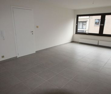 Appartement te huur in Lanaken voor € 700 met 2 slaapkamers - Photo 3
