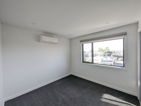 7/10 Davies Street, Brunswick - Photo 4