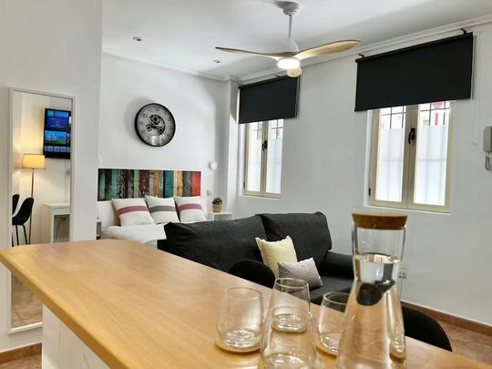 Calle del Divino Pastor, Madrid, Community of Madrid 28004 - Photo 1