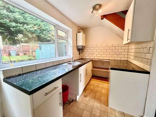 Campion Gardens, Chard, Somerset, TA20 - Photo 1