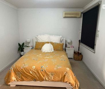 South Perth - Photo 6