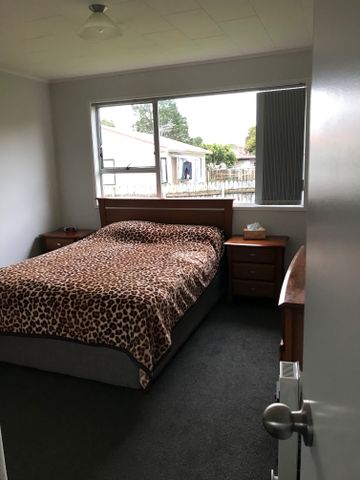 Family Home in Halfmoon Bay - Photo 3