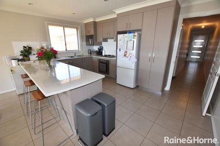 7A Romano Drive, Orange, NSW 2800 - Photo 4