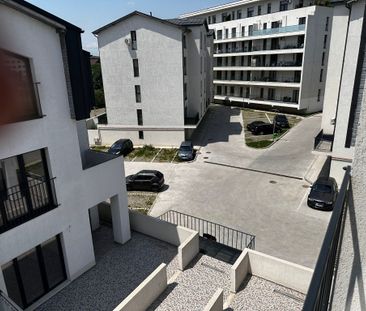 Rosu, Vila- Duplex, P+2. Imobil stil Italienesc! - Photo 3