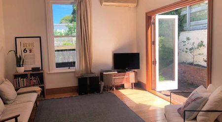 Bright and sunny character home! - Photo 5