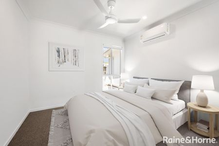New 3 Bed Townhouses, Air Conditioning throughout & 3.2 kilometers from Caboolture Hospital - Photo 3