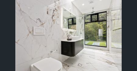 Stunning 4 Bedroom Townhouse in Scarborough - Photo 5