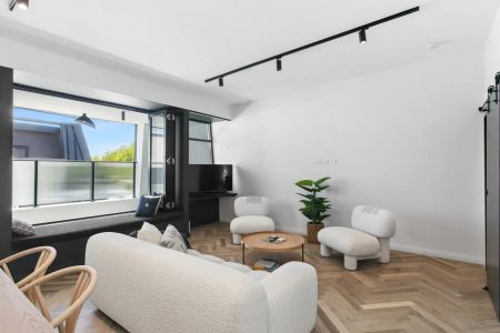 Turnkey Living on Rokeby Road - Photo 5