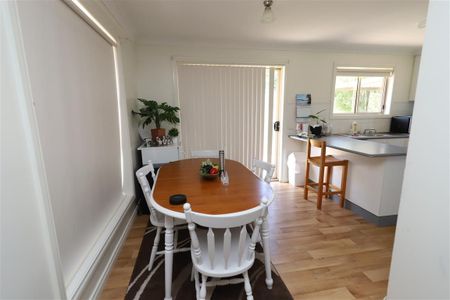 Charming Home in Prime Tumut Location - 13 Martin Place - Photo 2