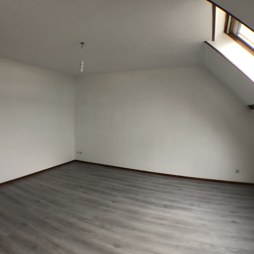 Location Appartement 2 pièces 34m² ST DENIS DE L HOTEL 45550 - Photo 1