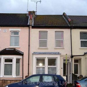 ??students?? All Rooms Available! Student House Share - Salisbury Avenue, Westcliff On Sea, SS0 - Photo 3