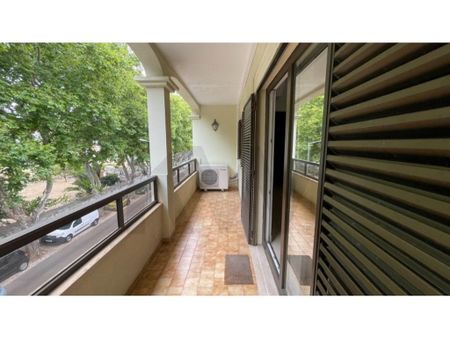 3 room luxury Apartment for rent in Cascais e Estoril, Portugal - Photo 5
