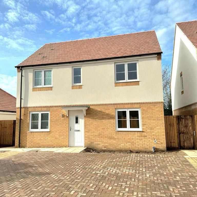 3 bedroom detached house to rent - Photo 1