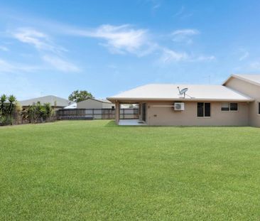 Fully Air Conditioned - Large Patio and Backyard with Rear Access - Photo 4