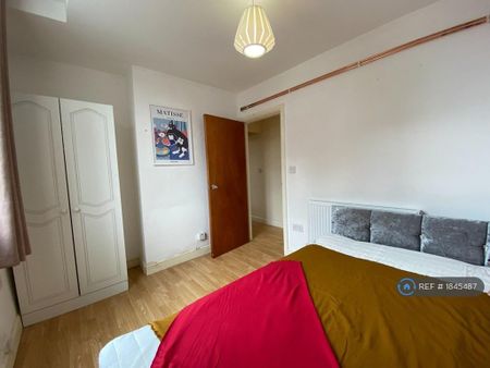 1 bedroom flat to rent - Photo 3