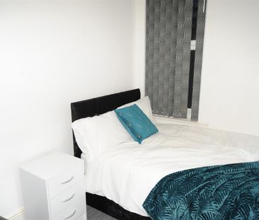 23-25 The Crescent, United Kingdom, TS5 6SG, Middlesbrough - Photo 5