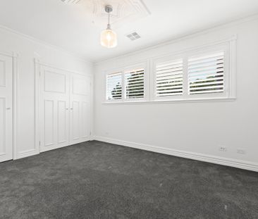 10B Alma Street, Aberfeldie VIC 3040 - Townhouse For Rent | Domain - Photo 2