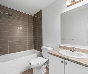 For Lease - 2477 Waterlilly Way, Barrhaven, Ontario - Photo 3