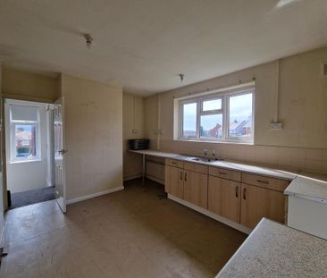 1 bedroom ground floor flat to rent - Photo 4