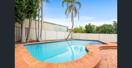 Spacious Four-Bedroom Family Home with Pool - Photo 2