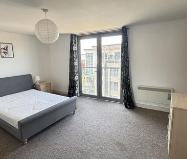 2 bedroom apartment to rent - Photo 3