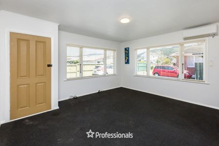 3/51a Pine Avenue, Ebdentown, Upper Hutt - Photo 3