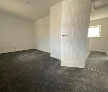 38 Highland Parade, Belfast, BT13 3RB - Photo 6