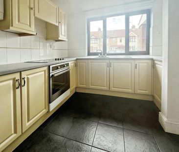 Harlow Road, Rainham, RM13 - Photo 6