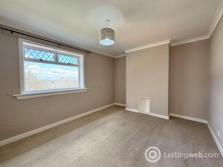 2 Bedroom Ground Flat to Rent - Photo 4