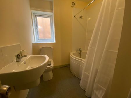 2 bedroom apartment to rent - Photo 2