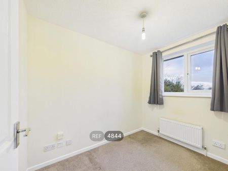 2 bedroom semi-detached house to rent - Photo 4