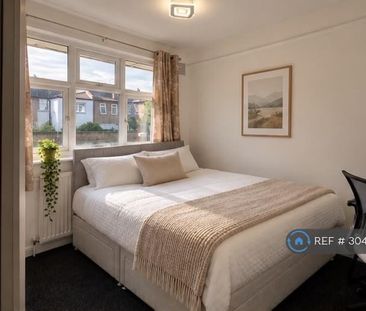 2 bedroom maisonette to rent - Photo 2