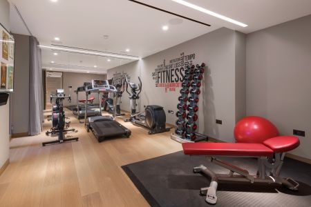 Lateral living at it’s finest in the heart of Mayfair - Photo 3