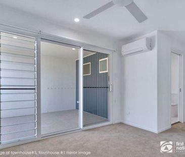 Brand-new townhouse - Ultimate comfort and convenience - Photo 6