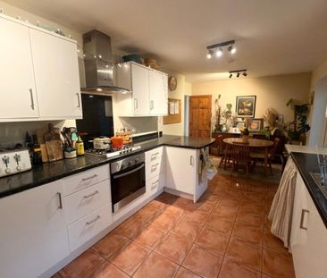 Elmhurst Estate - Photo 5