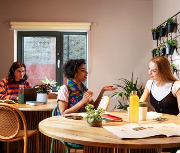 Small Standard Double Ensuite - Photo 4