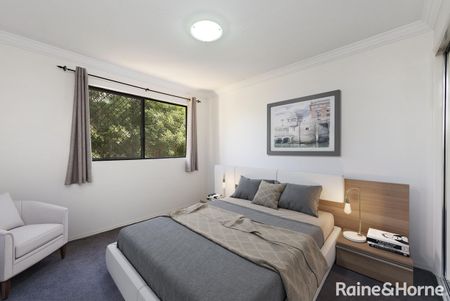 Tranquil North-Facing Apartment in a Quiet Street - Photo 3