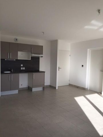 Location Appartement 3 pièces 64m² REZE 44400 - Photo 4