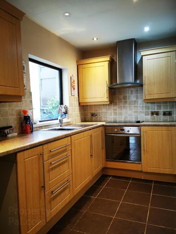 9 Ainsworth Avenue, BT133EN, Belfast - Photo 3